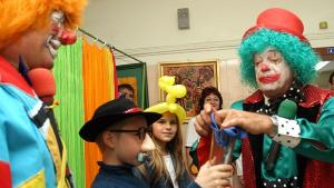 Клиниката по смехотерапия стана на 1 година