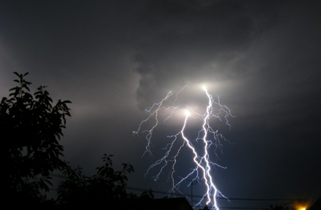 Гръмотевичните бури продължават до 5 юли