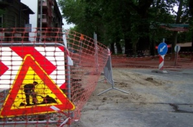 Възстановяват движението на автобуси с N 6, 24, 66 и 222 по ул. „Елин Пелин” в Прослав