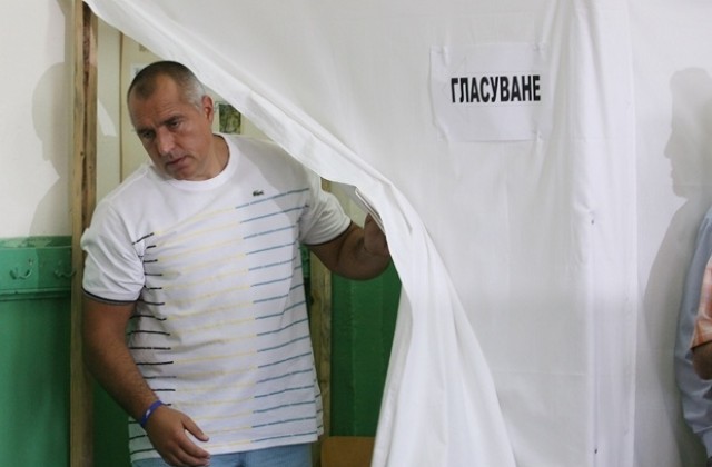 Българите виждат в Бойко Борисов новия спасител