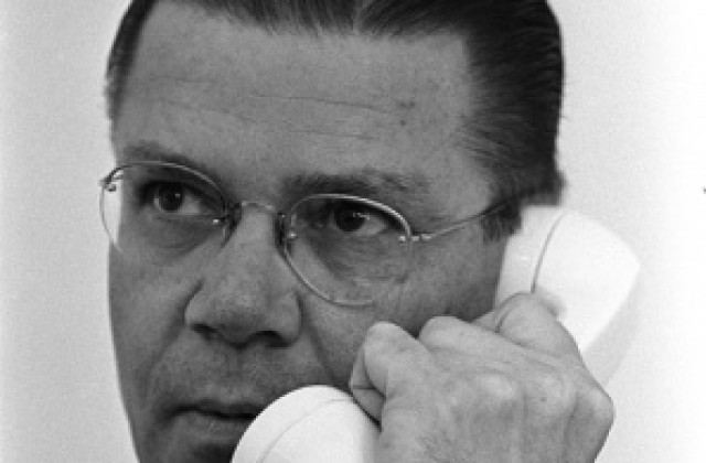Почина бившият американски министър на отбраната Робърт Макнамара