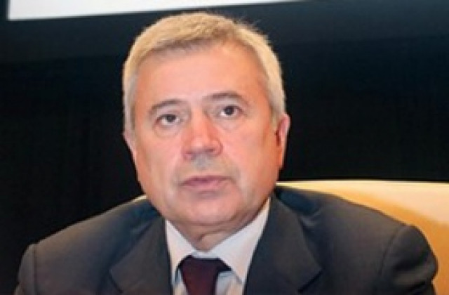 Алекперов: Няма да купуваме рафинерия в САЩ