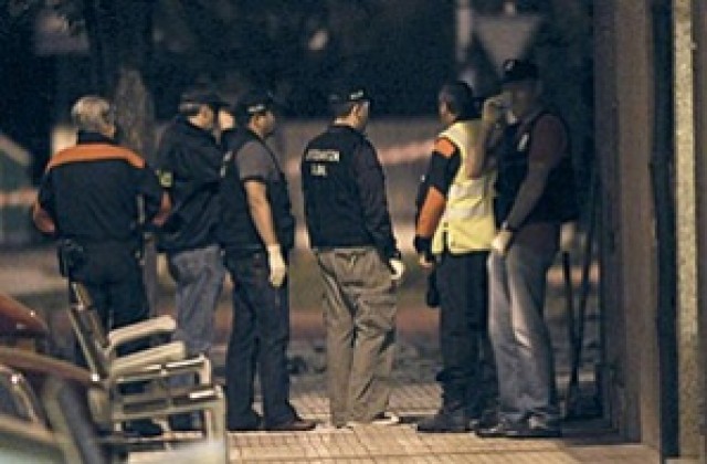 Бомба избухна пред партийна централа в Испания
