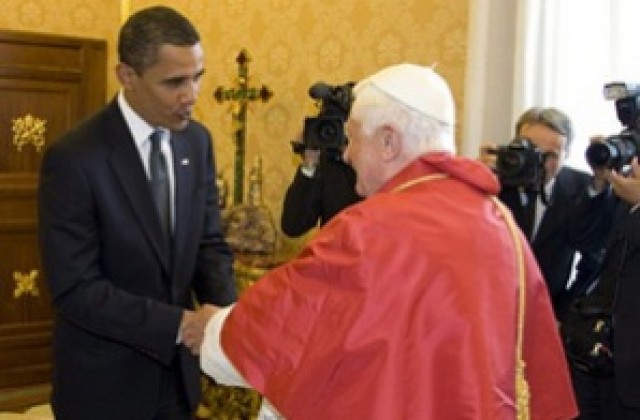 Папата даде на Обама брошура за абортите