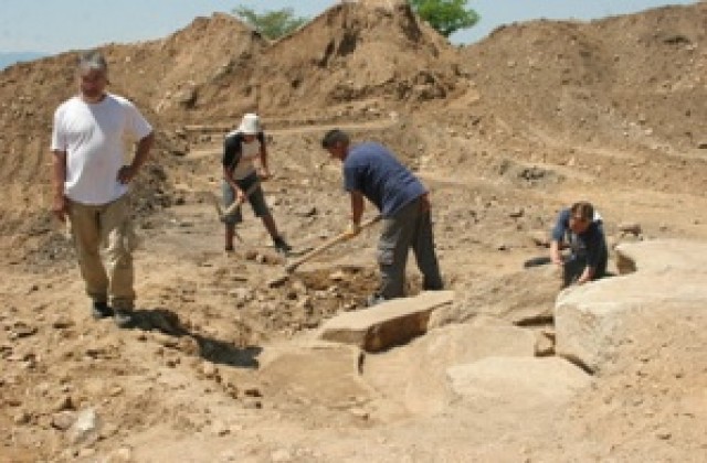 Летните дъждове спряха археологически разкопки край Ямбол