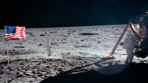 Мит ли е кацането на Луната