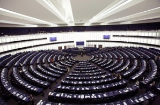 Български евродепутати от ЕНП с места във важните комисии на ЕП