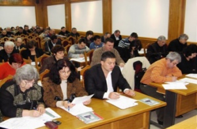 Общинският съвет на община Добричка заседава