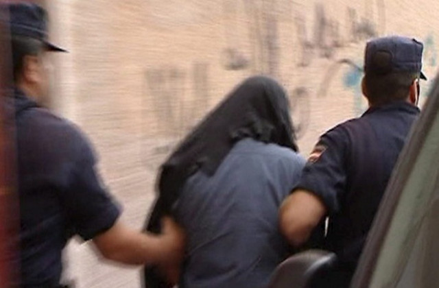 Арестуваха холандец за планиране на атентат срещу кралица Беатрикс