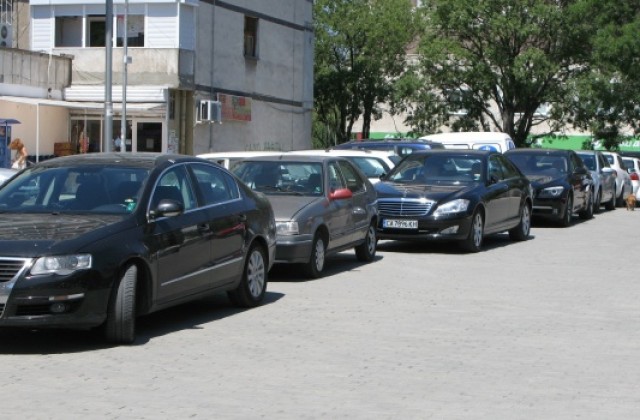 Общинските съветници на Бургас пак потъпкаха закона