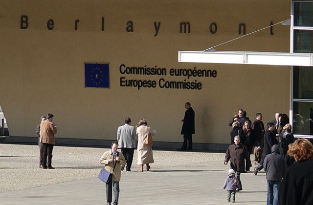 Юръпиън войс: България и Румъния не успяват да покрият стандартите