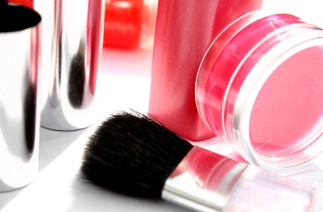 Британките харчат за козметика над 1 млрд. паунда месечно