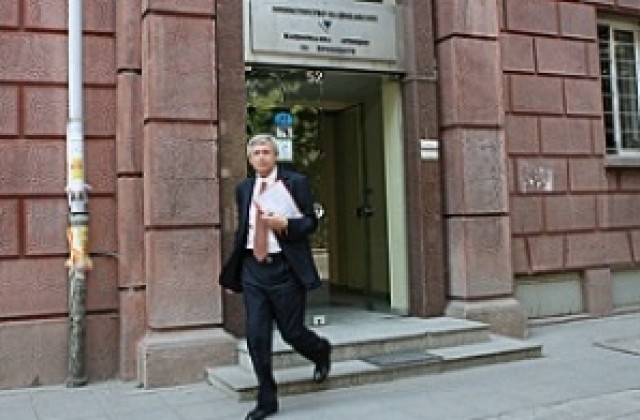Всеки пети обещава да си плати данъците след обаждане от НАП