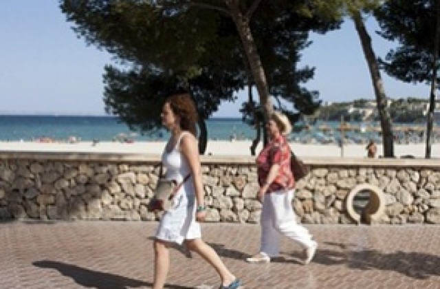 ЕТА удари в сърцето на испанския туризъм