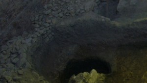 Скелет на вградено в Ески джамия дете откриха археолози