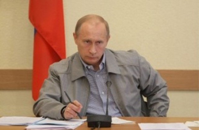 Путин отбелязва десет години във властта