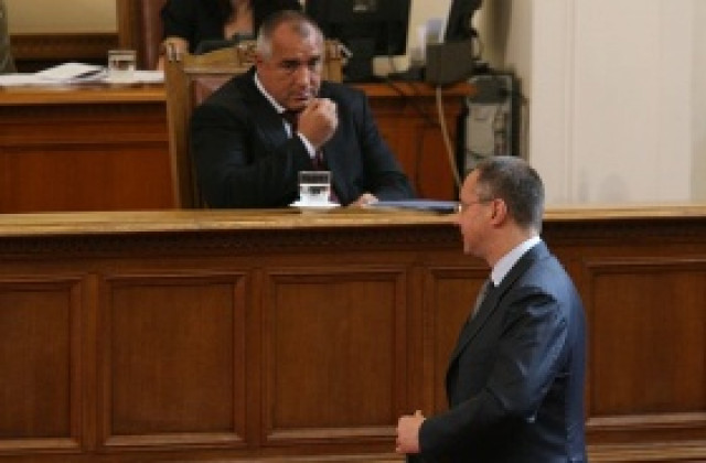 Борисов и Дянков канят предшествениците си да обсъдят бюджета