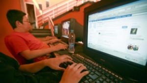 Тестват Facebook Lite
