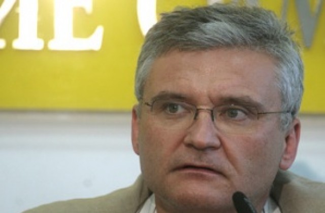 Осъдили Минчо Спасов за клевети срещу Яне Янев