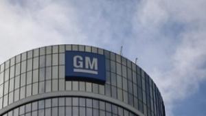GM вдига производството заради програмата пари срещу таратайки