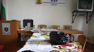 Задържаха казанлъчанин заради фалшиви документи