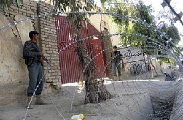Полицията в Източен Кабул води престрелка с талибани