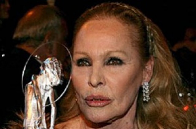 Урсула Андрес е кралицата на бикините