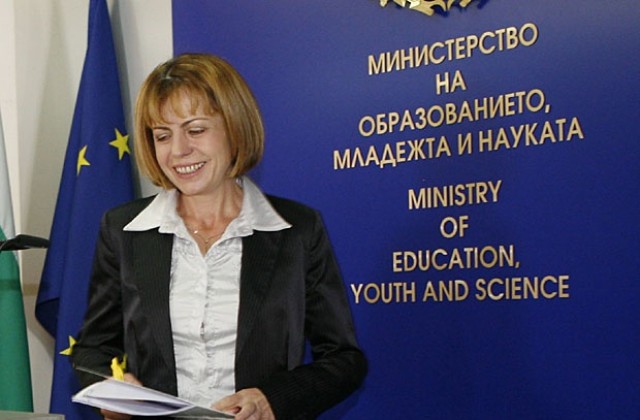 Фандъкова предлага единен изпит за седмокласниците