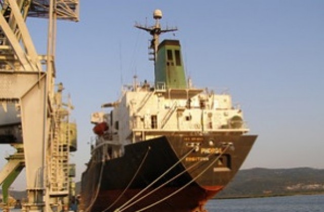 Гранични полицаи разкриха и контрабандно гориво на кораба Форос