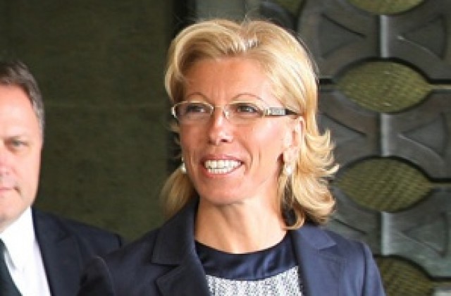 Голословният пи-ар си поизчерпа възможностите