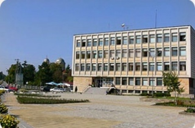 Суворово отбелязва четвърт век като град