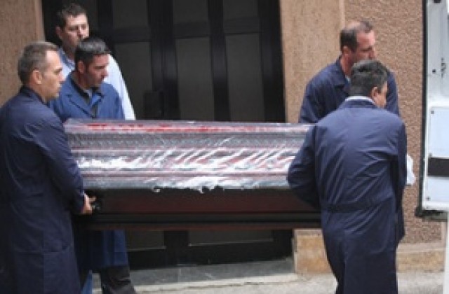 България прибра телата на загиналите в Охридското езеро