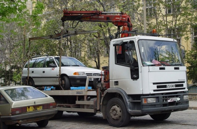 Нови 10 паяка ще вдигат автомобили из София