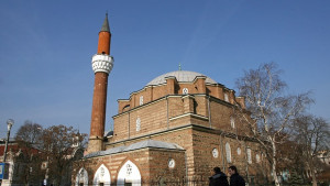 Проверяват строежа на подземен паркинг до ЦУМ