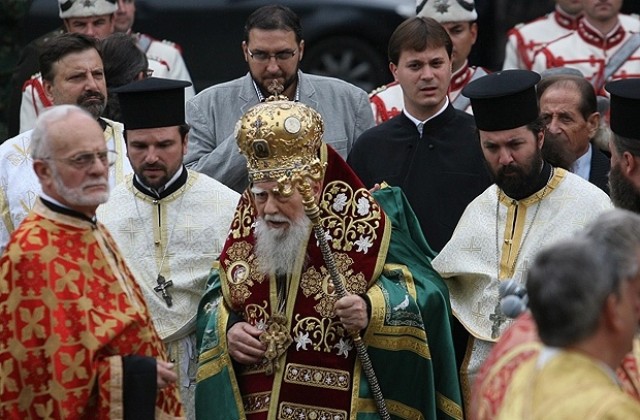 Патриарх Максим отслужи водосвета за празника на столицата