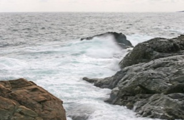 Рибар изчезна в морето край Шабла