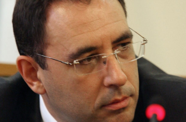 Транспортният министър докладва след среща с Фабио Коласанти