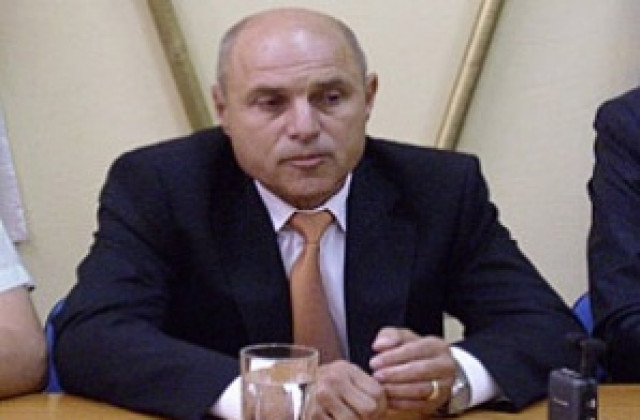 Французи обучиха областните управители в семинар