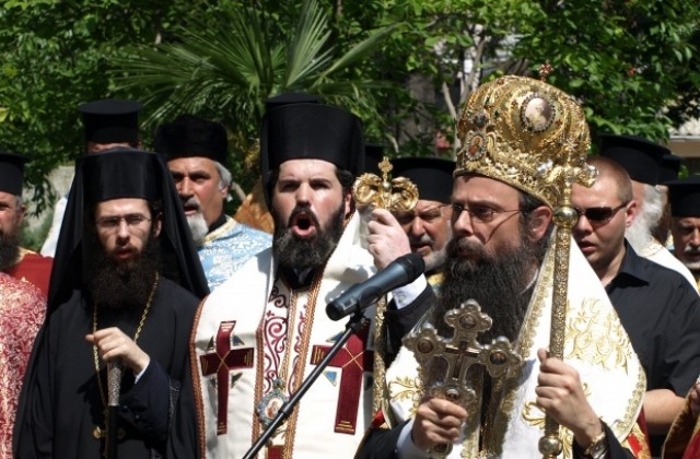 Частица от Светия кръст пристига в Пловдив