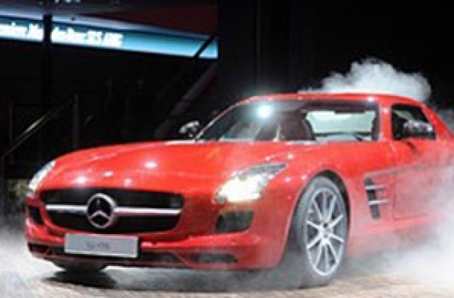 Mercedes пуска в производство електрозвяр
