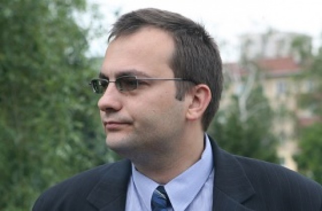 СДС предложи 10 мерки за справяне с финансовата криза