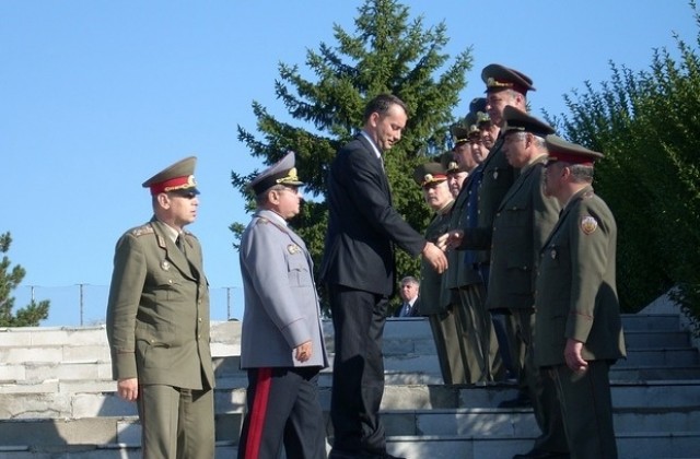 Николай Младенов откри годината във военния университет във Велико Търново