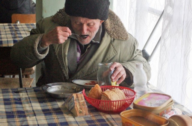 Отделяме по 12 часа на ден за физиологични нужди