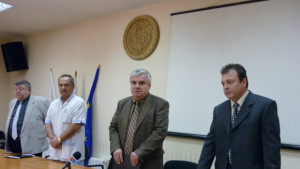 Отлив на специалисти дългове и ниски приходи наследява новото ръководство