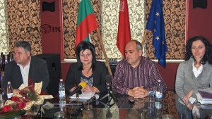 Цветелина Дамяновска представи програмата си на кандидаткмет