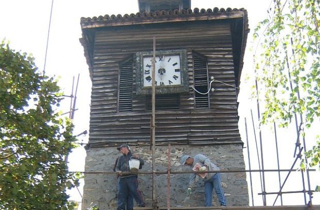 Възстановяват часовниковата кула в Благоевград