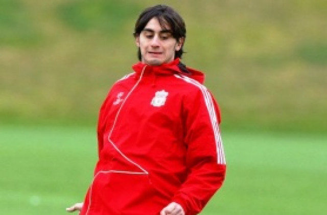 Акуилани може да не дебютира в дербито с Юнайтед