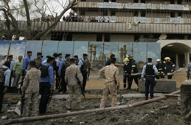 132-ма души загинаха в два бомбени атентата в Багдад