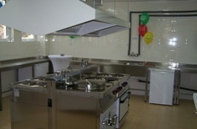 Откриват модерна кухня за професионално обучение в Брацигово