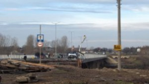 Отвориха за движение моста край Бяла